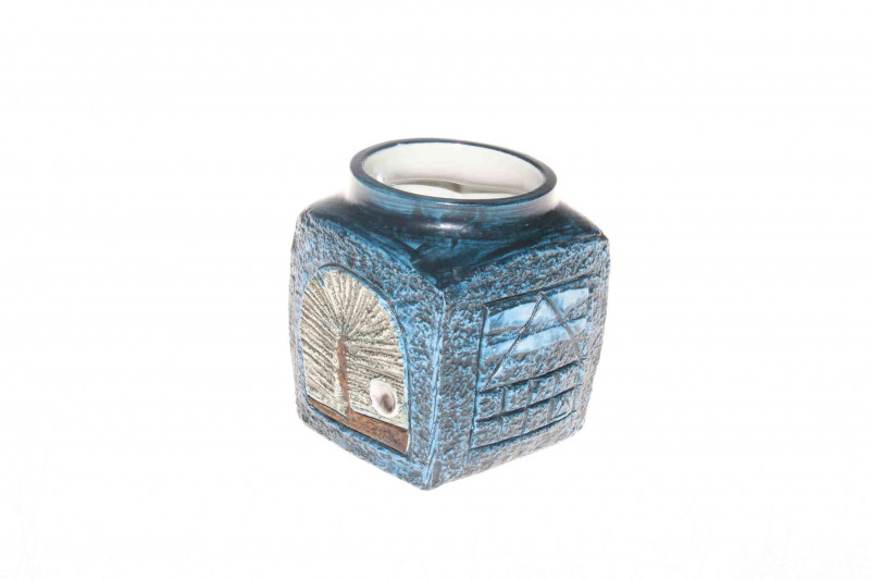 Troika four sided vase, 9.5cm.