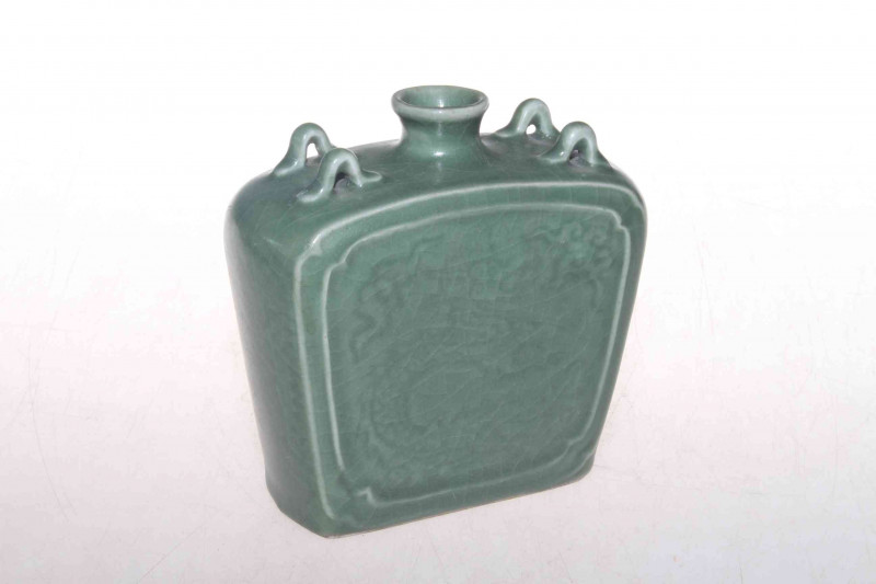 Chinese green glazed flask/vase with dragon decoration, 14cm.