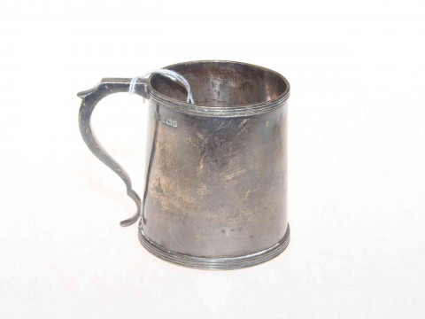 Silver half pint tankard, Sheffield 1919.