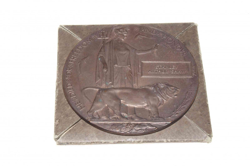 WWI death plaque/death penny awarded to Stanley Arthur Shaw together with Buckingham Palace letter and envelope.