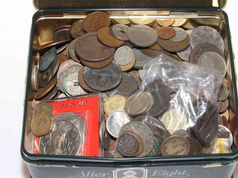 Collection of coins, gaming and trade tokens including Cartwheel pennies,...