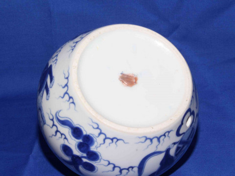Chinese Republic blue and white vase, decorate with playful Fo Dogs, 12cm. thumbnail