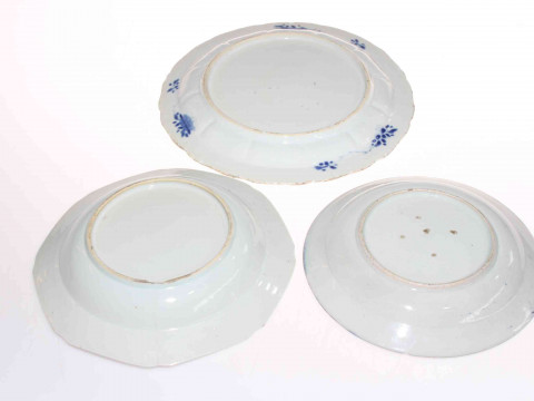 Collection of four antique Chinese blue and white plates and dishes, serving plate 35cm across. thumbnail