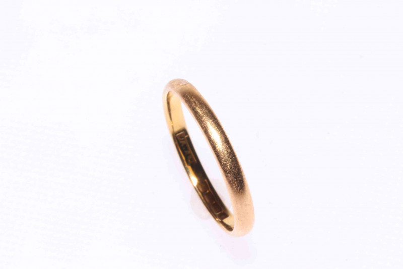 22 carat gold wedding band ring.