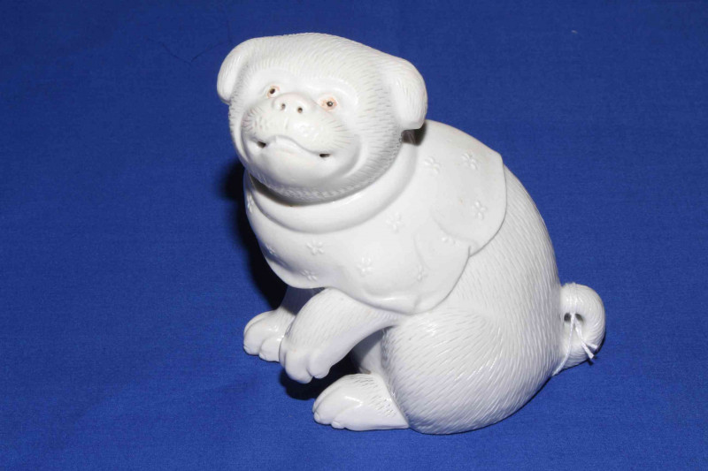 Japanese white glazed porcelain dog, 14cm.