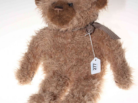 Arundel Charlie Bear (discontinued).