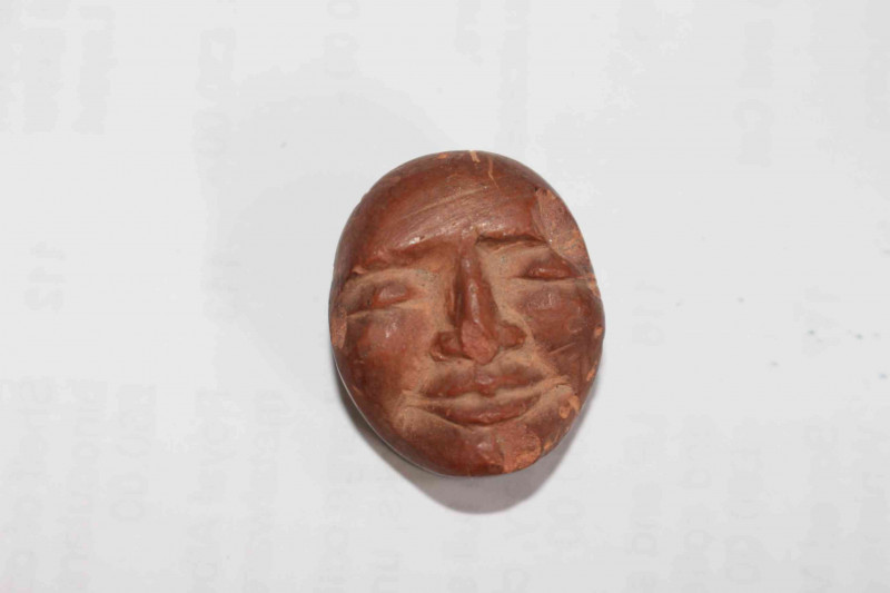 North American stoneware pipe, 11cm length.