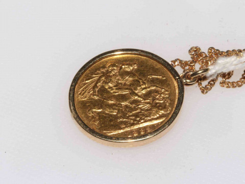 Victoria gold sovereign 1889, with 9 carat gold mount and chain. thumbnail