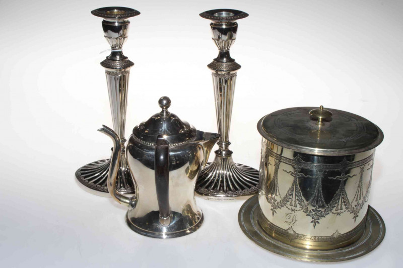 Electroplate baluster shape Argyle (gravy warmer), pair fluted column candlesticks and biscuit jar (4).