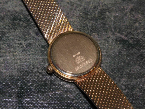 Longines 'Presence' ladies 9 carat gold bracelet watch, boxed. thumbnail