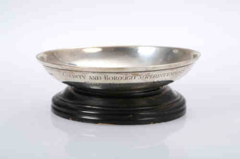 A George V silver bowl, London 1928, circular, presentation inscription dated 1929 relating to a golf challenge. 2.9 troy ozs, 13cm