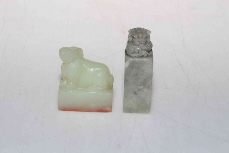 Chinese jade hare seal and dragon seal (2).