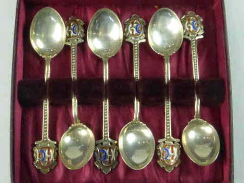 Set of Six Silver and Enamel Teaspoons, cased
