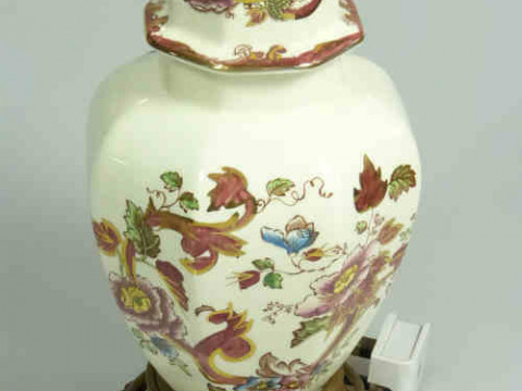 Large Mason's Red Mandalay Table Lamp