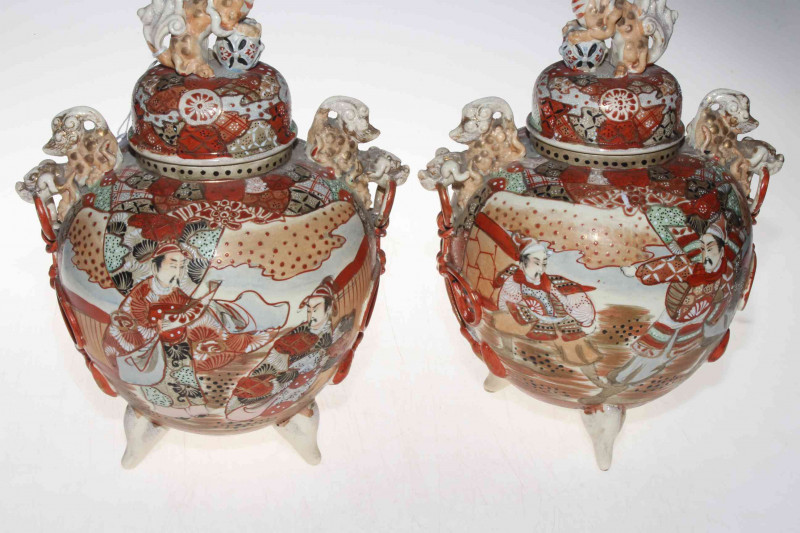 Pair large Japanese vases and covers, 31cm.