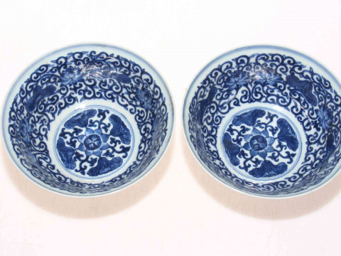 Pair Chinese Famille Rose and blue and white bowls, blue mark to base, 15cm diameter. thumbnail