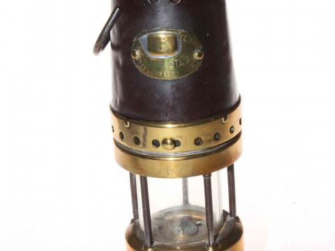 Gateshead made miners lamp, type GTL 9.