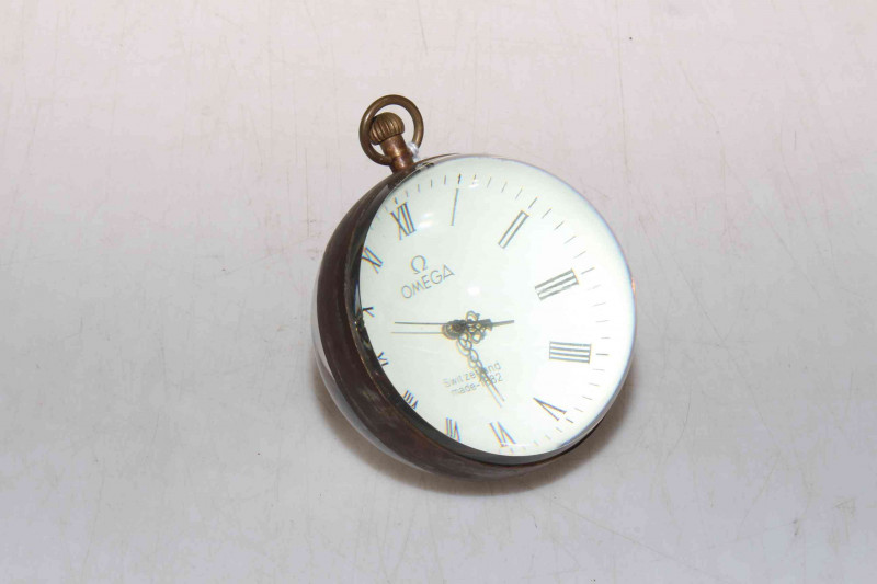 Replica glass desk clock.