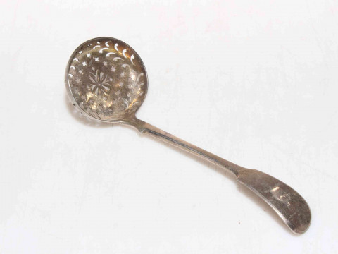 W.R. Smily silver sifting spoon, fiddle pattern, London 1843.
