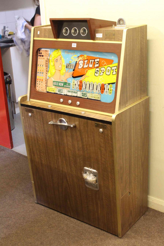 Vintage Keeneys Super Blue Spot gaming machine, 137cm high by 77cm wide by 41cm deep.