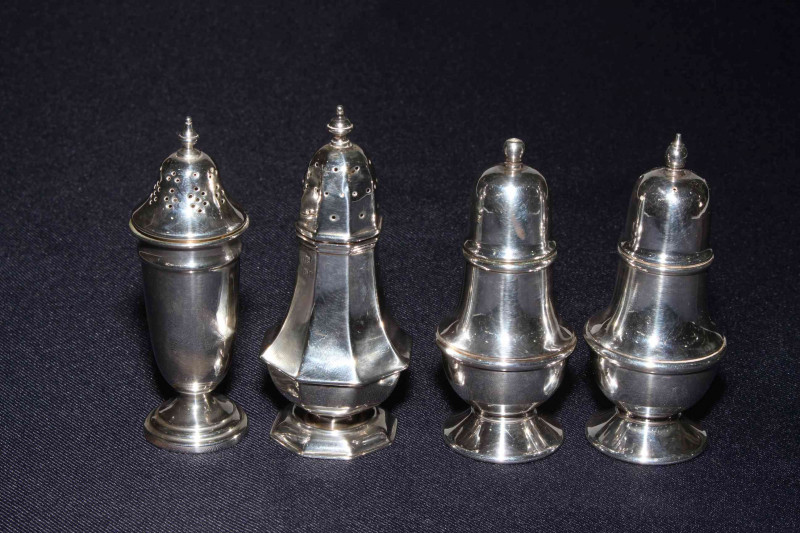 Two silver pepperettes, and silver plated salt and pepper (4).