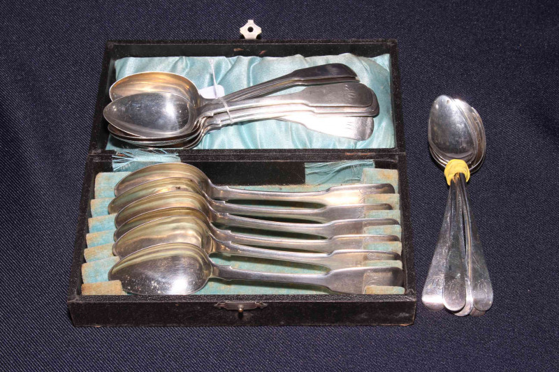 Set of six George III silver fiddle pattern teaspoons, London 1816, set of six Scottish teaspoons, Edinburgh 1828, and five Newcastle teaspoons.