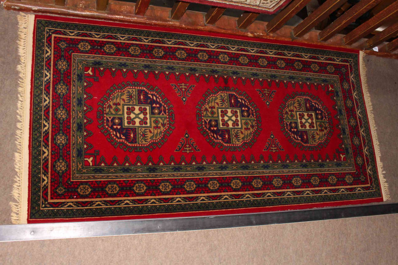 Wilton rug 1.83 by 0.91 and Heritage rug 1.40 by 0.80 (2).