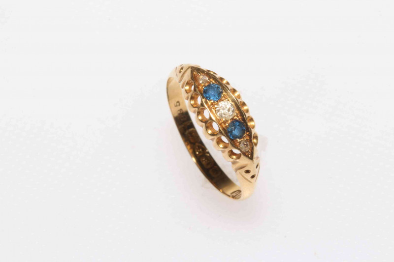 18 carat gold, sapphire and diamond ring, Chester 1912, size N.