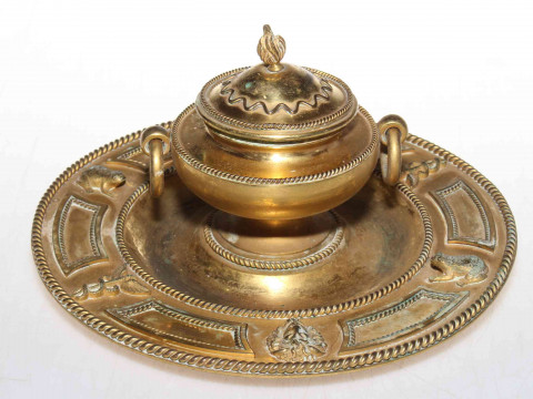 French 19th Century gilt desk inkwell with rope twist borders, 20cm diameter.