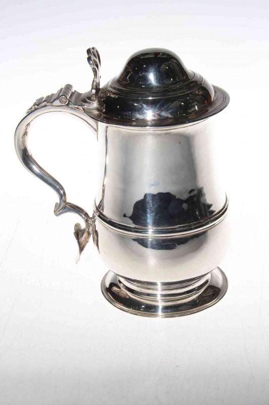 Good George III silver baluster covered tankard by John King, London 1772, having good hallmarks to base and inside domed lid, 21cm high, 25toz.