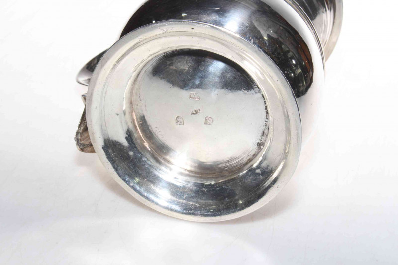 Good George III silver baluster covered tankard by John King, London 1772, having good hallmarks to base and inside domed lid, 21cm high, 25toz.