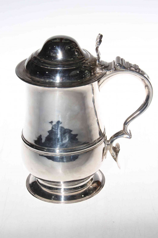 Good George III silver baluster covered tankard by John King, London 1772, having good hallmarks to base and inside domed lid, 21cm high, 25toz.