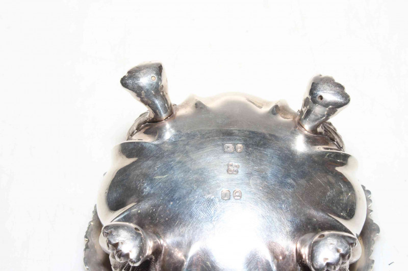 Pair Eames and Barnard silver table salts, having scroll border with gilt interiors and on chased paw feet, London 1826, 9.5cm diameter, together with pair Victorian silver Kings pattern spoons.