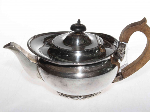 Silver teapot with reed and ribbon borders, Mappin & Webb, Sheffield 1919.