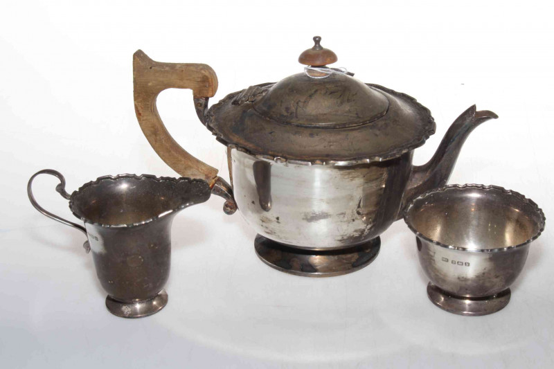Silver three piece tea service, Birmingham 1937.