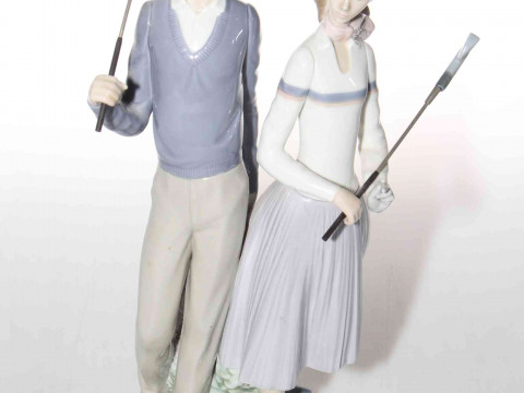 Lladro Golfing Couple, no. 1453, 34cm.