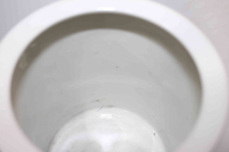 Chinese figure decorated brush pot, 14cm.
