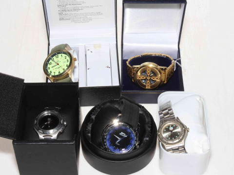 Collection of five gents wristwatches.