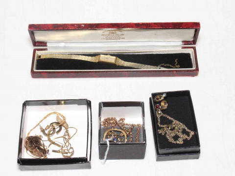 Small collection of jewellery and ladies bracelet watch.