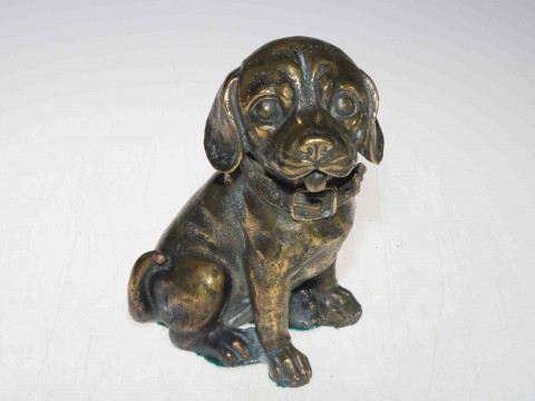 Bronzed/metal coated seated dog, 22cm.