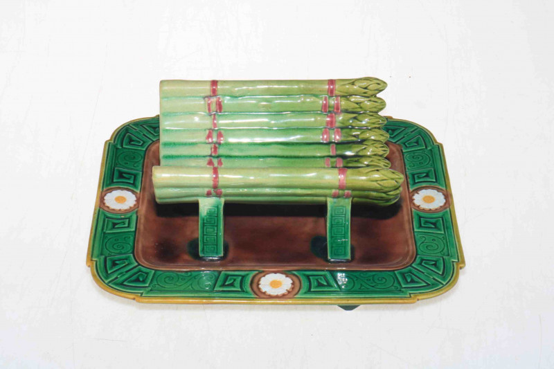 Minton Majolica asparagus stand, impressed marks, 25cm across.