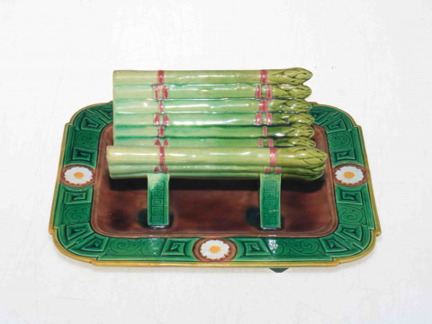 Minton Majolica asparagus stand, impressed marks, 25cm across.