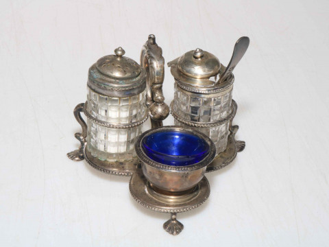 Victorian silver cruet, London 1871.