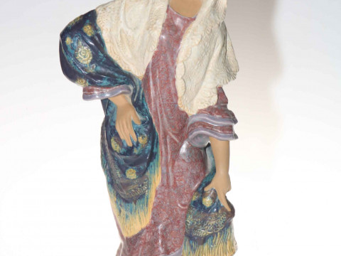 Tall Lladro Spanish lady in Mantilla (Carmen) figure, 51cm.