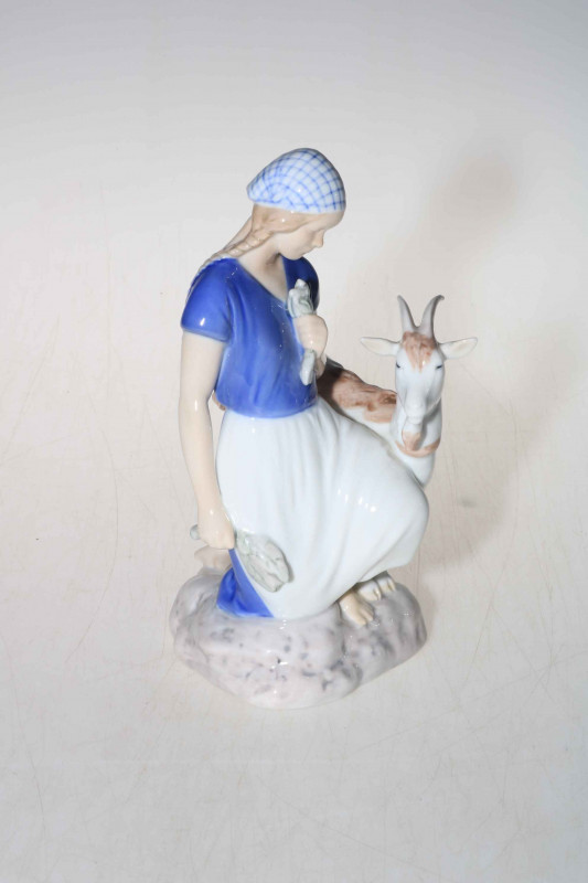 Bing & Grondahl Girl with Goat, 2180, 19.5cm.