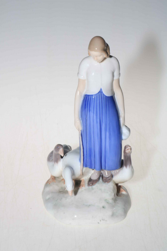 Bing & Grondahl Girl with Geese, 2254, 24.5cm.