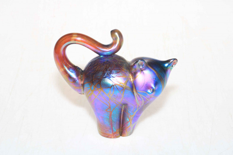 John Ditchfield cat paperweight, 12cm high.