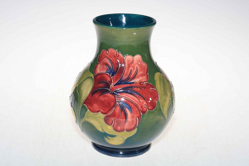 Large Moorcroft Hibiscus vase, 25cm high.