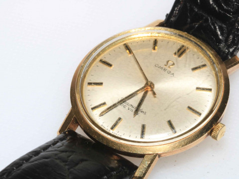 Omega gents 9 carat gold Seamaster de Ville wristwatch with papers dated 1969, and box. thumbnail