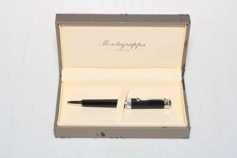 Italian Montegrappe ballpoint pen with box.
